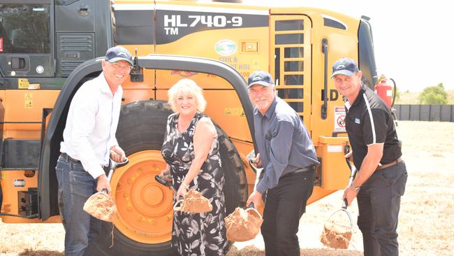 Director of Tropical Pineapples and Hidden Valley Harvest Joe Craggs, Federal Member for Capricornia Michelle Landry, Livingstone Shire Council Mayor Bill Ludwig and Principal of ASM Builders Sam Milfull.