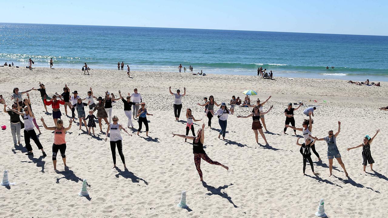 beach public flash group 