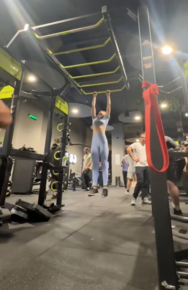She was working out on the monkey bars, which involves swinging from one side of the equipment to the other, when a man jumped on the other side and blocked her. Picture: TikTok/@rollergogo