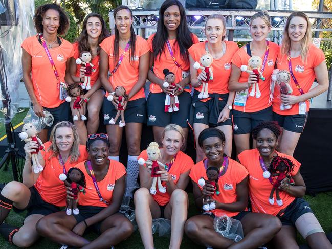 England Roses Netball team pose with fans at The Star Gold Coast. Commonwealth games 2018.