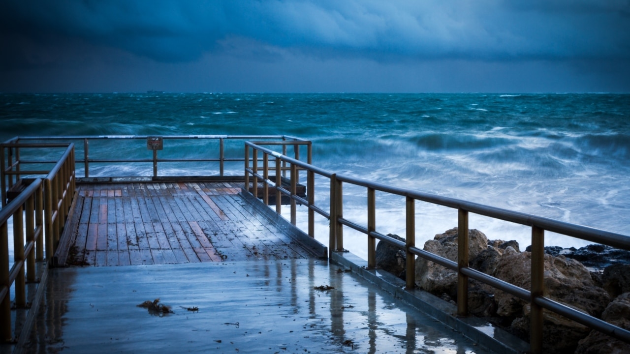 Flash flooding on the cards for Qld as ex-tropical cyclone Imogen approaches