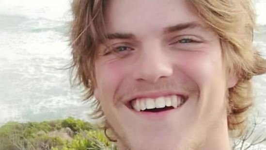 The parents of missing Belgian backpacker Theo Hayez have pleaded for fresh witnesses to his disappearance to come forward one year on.