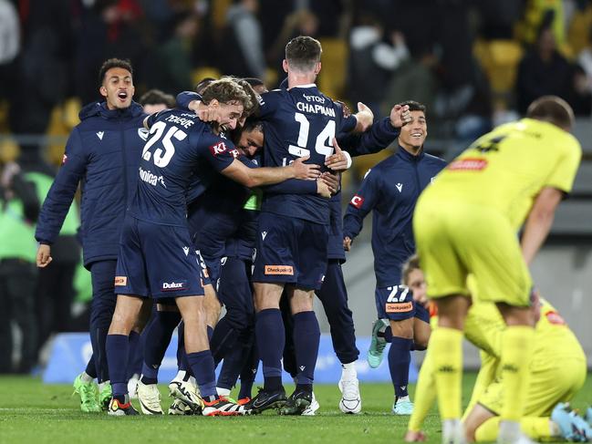 Victory players celebrate making the grand final. Picture: Getty Images