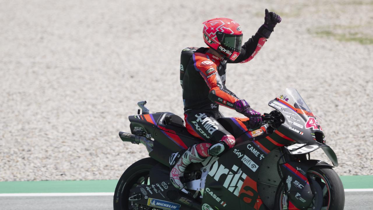 Aleix Espargaro celebrated early in a blunder that cost him a spot on the podium.