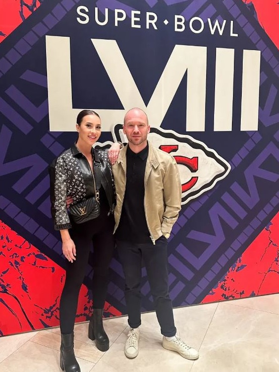 Sean Evans was photographed at the Super Bowl with Melissa Stratton. Picture: Instagram/melissastrattonxo