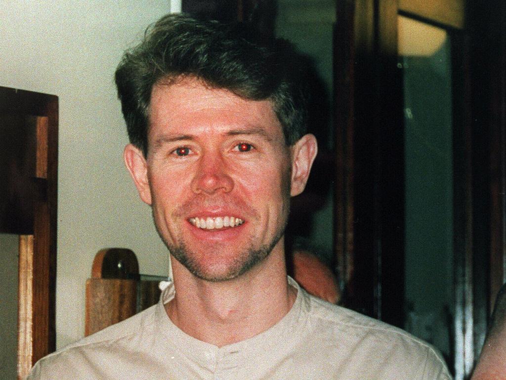 Scott Beynon vanished at a beach in Victoria in April 1998 and was presumed dead. 