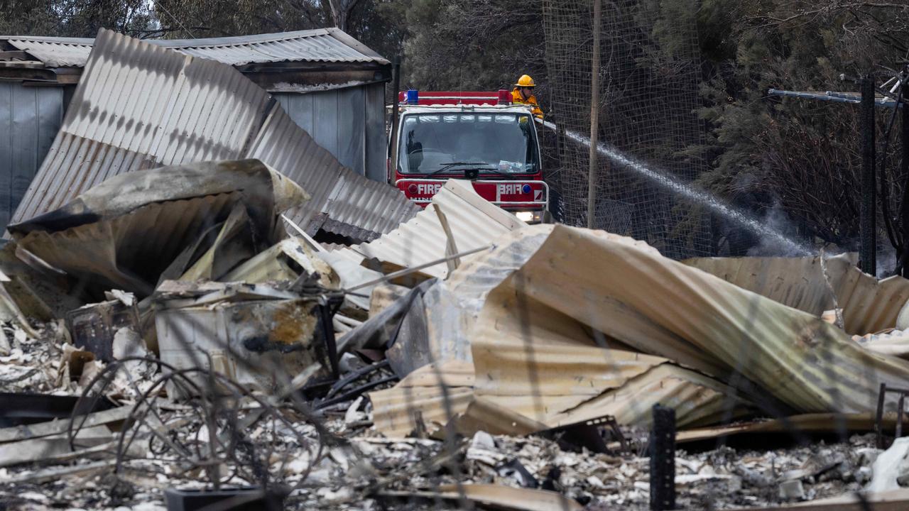 Bushfires Victoria: Houses Destroyed Pomonal CFA Crew Escapes | The ...