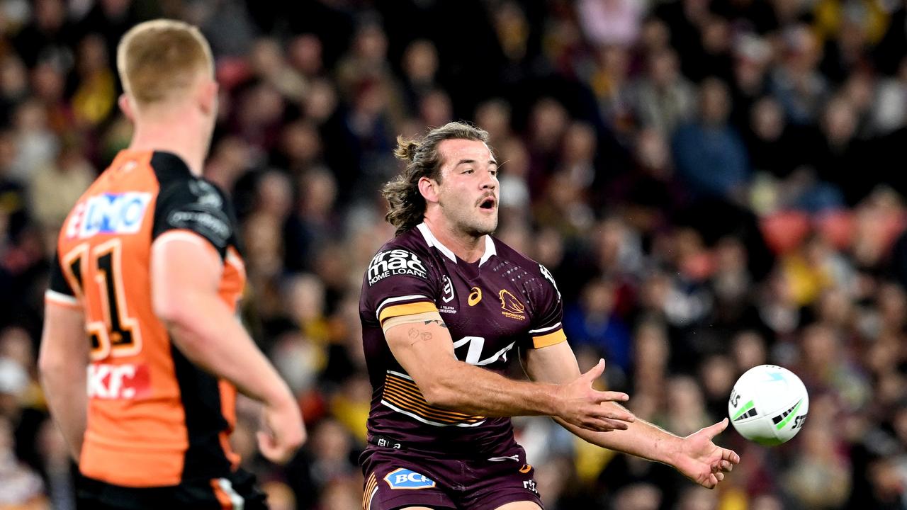 A hot mess in Brisbane: how the Broncos fell into an NRL nightmare, NRL