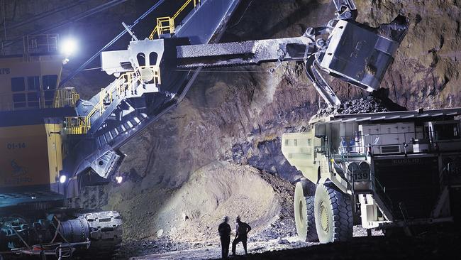 The Griffin coal mine in Collie, south of Perth. Maintenance workers at the mine have walked off the job over a 43 per cent pay cut.