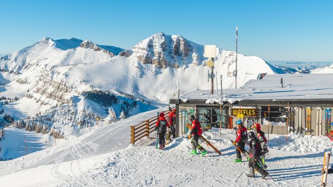 After joining the waffle eaters at the top in Corbet’s Cabin to fuel up on a peanut butter and bacon waffle, we hit Rendezvous Bowl.