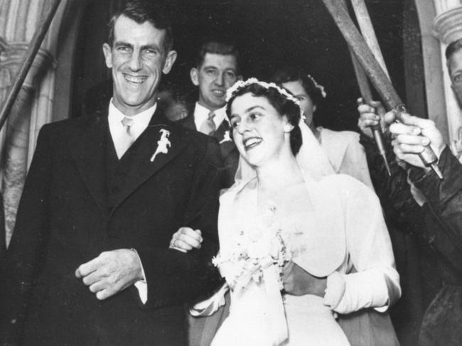 Sir Edmund Hillary and wife Louise on their wedding day.