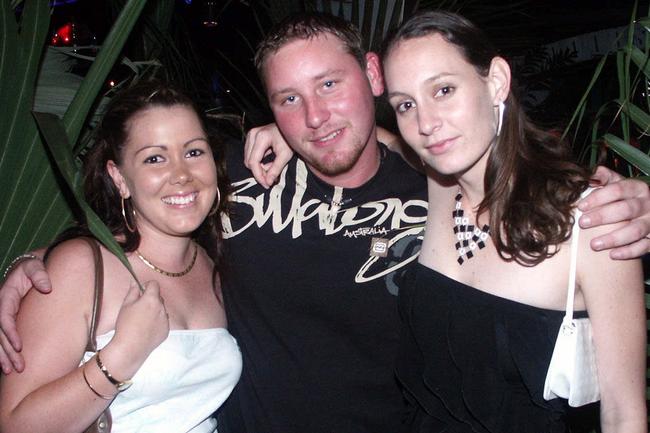 Christina Morrow, Todd Cusac, Heidi Philpott. NQ Socials -/Doors /Nightclub /Beach /Party in /Mackay. PicDaryl/Wright 10 Oct 2004