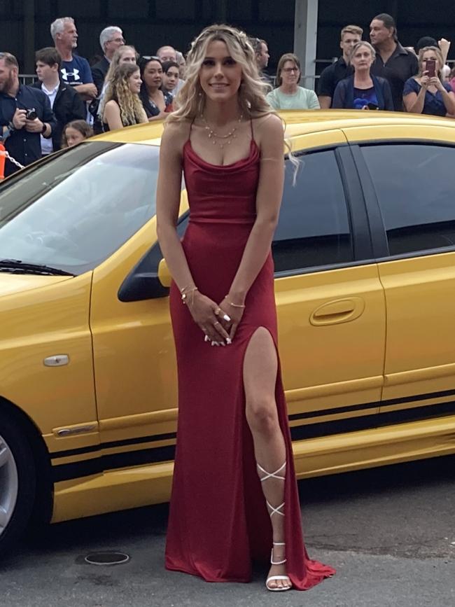 Victory College Formal 2022 – Lily Jackson