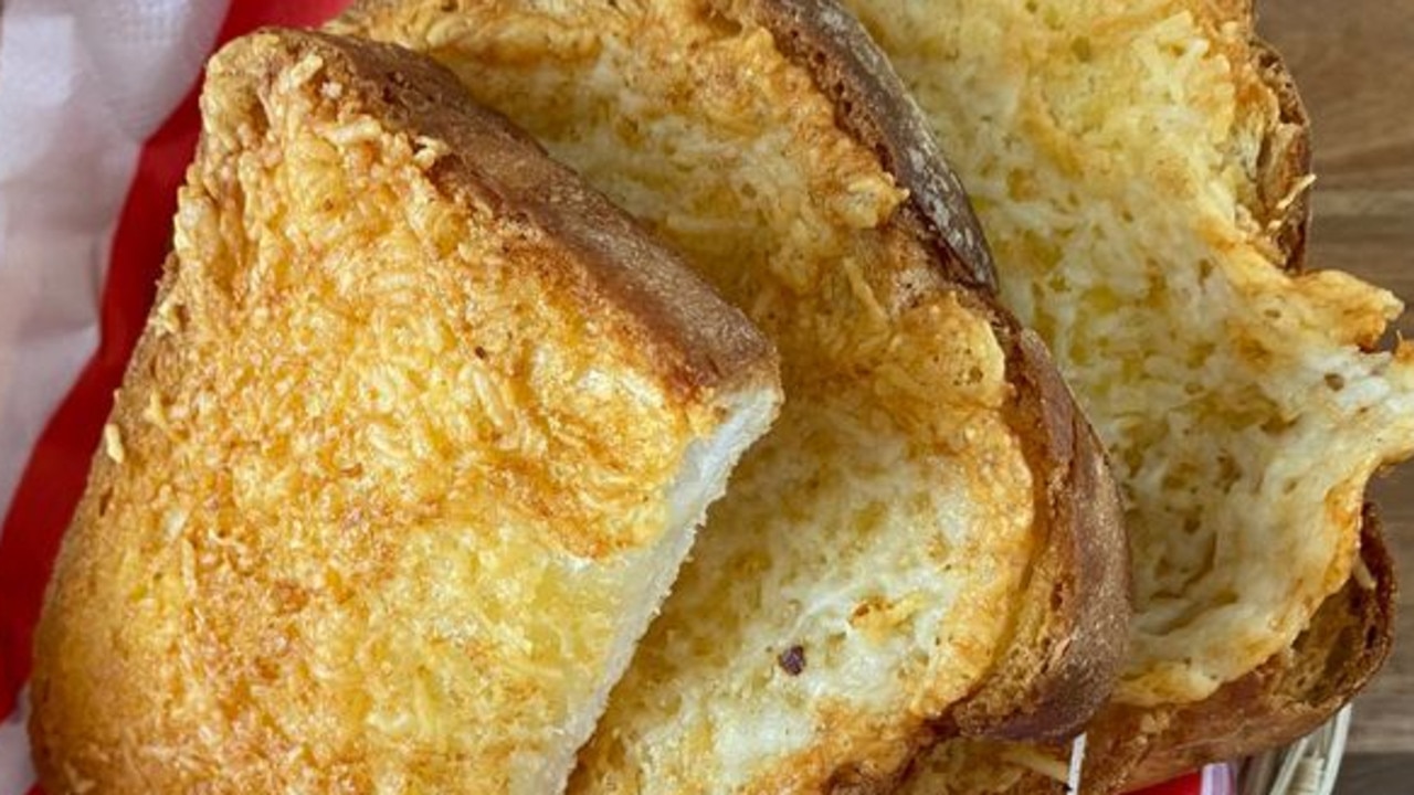 How to recreate Sizzler’s cheese toast in an air fryer