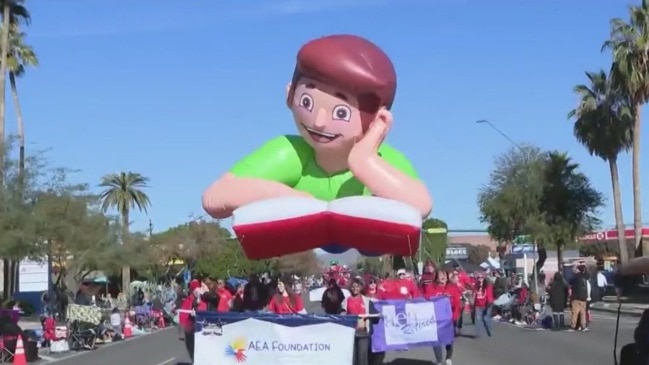 Fiesta Bowl Parade Happening In Central Phoenix | News.com.au ...