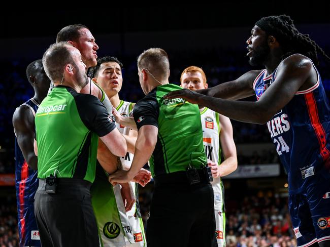 36ers import Montrezl Harrell exchanges words with the Phoenix’s Thomas Vodanovich in a heated moment. Picture: Getty Images