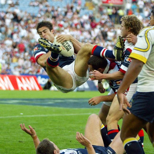 26/09/2004. Anthony Minichiello gets up to take the bomb on the final play of the match.