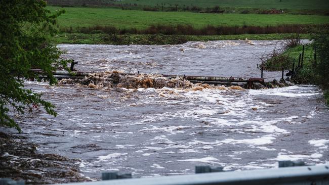 Redwater Creek, Railton. Flood waters on the North-West coast. Picture: Simon Sturzaker - Thursday October 13th 2022.