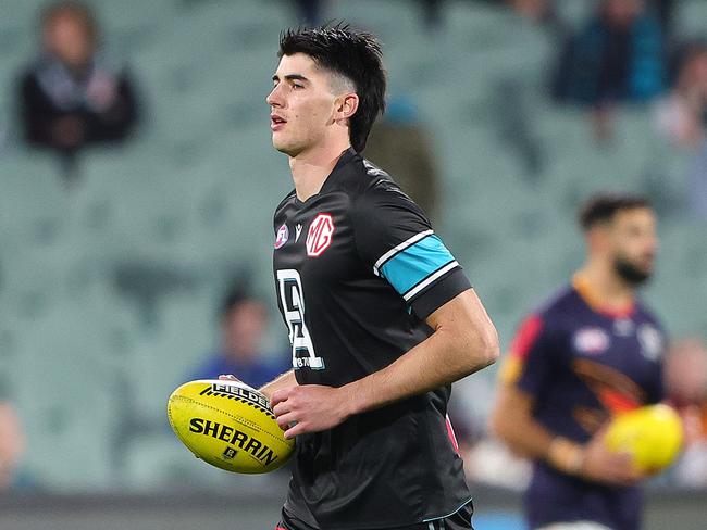ADELAIDE, AUSTRALIA - MAY 10: Dante Visentini of the Power during the 2025 AFL Round 09 match between the Port Adelaide Power and the Adelaide Crows at Adelaide Oval on May 10, 2025 in Adelaide, Australia. (Photo by Sarah Reed/AFL Photos via Getty Images)