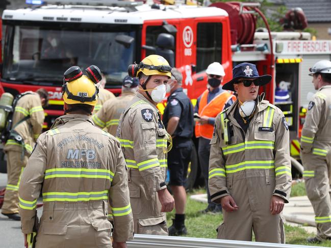 MELBOURNE, AUSTRALIA- NewsWire Photos DECEMBER 2, 2020: Police and fire fighters at the scene of an apartment fire in Point Cook where the residents are so far unaccounted for. Picture: NCA NewsWire/ David Crosling