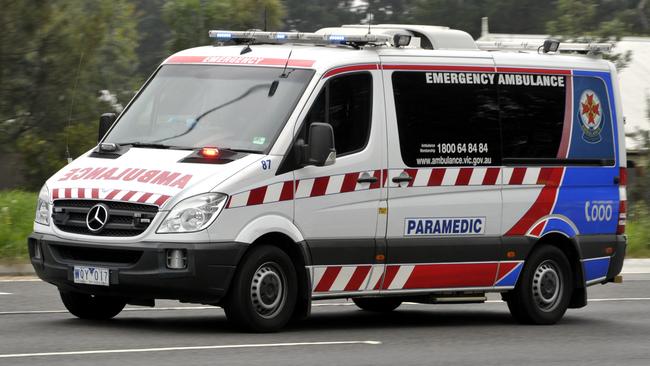 A man has died in rural Victoria after allegedly waiting more than an hour for an ambulance to arrive.