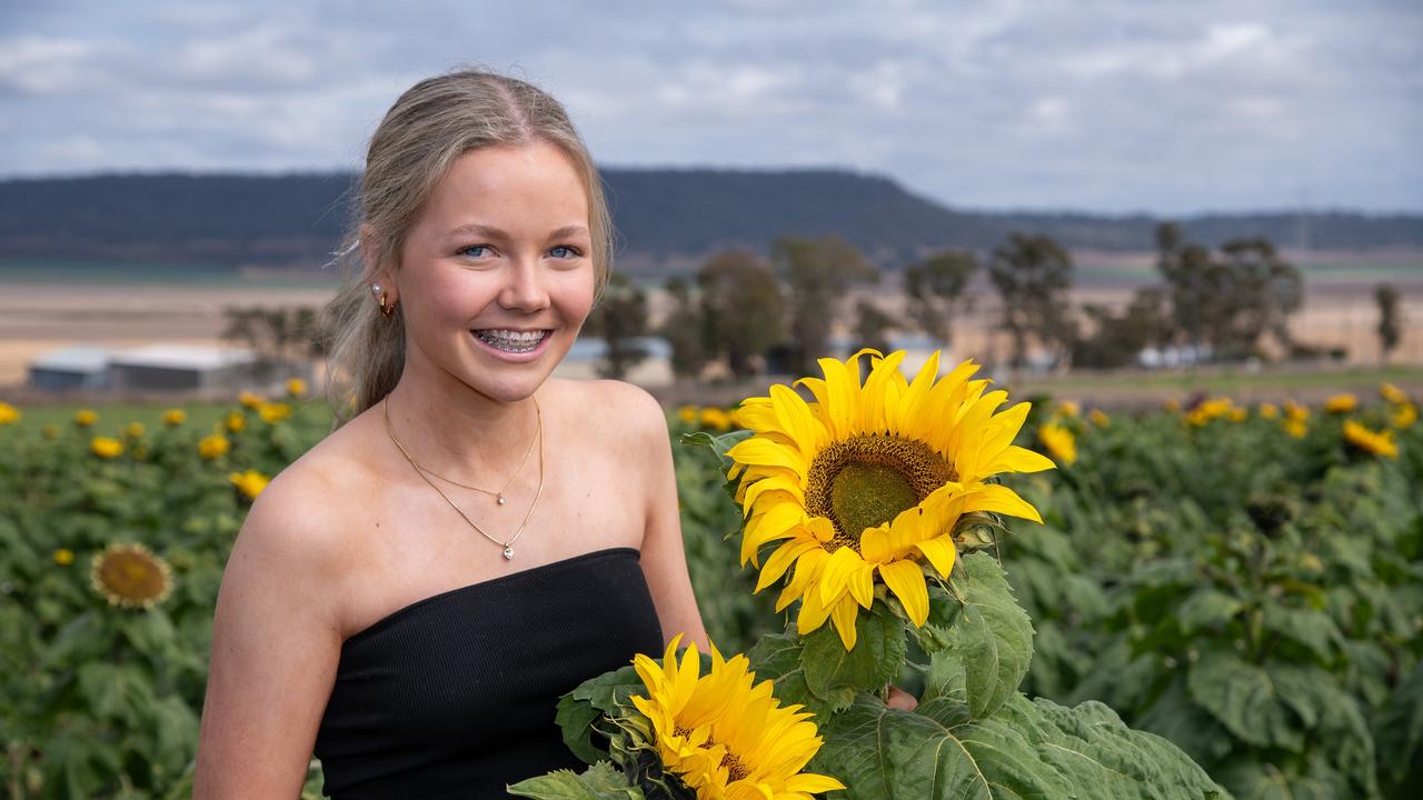 Sienna Stockwell.Open day at Warraba Sunflowers, Cambooya. Saturday June 29th, 2024