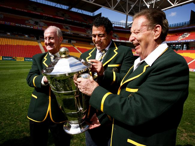 John Raper, Mal Meninga and Graeme Langlands with the Rugby League World Cup.