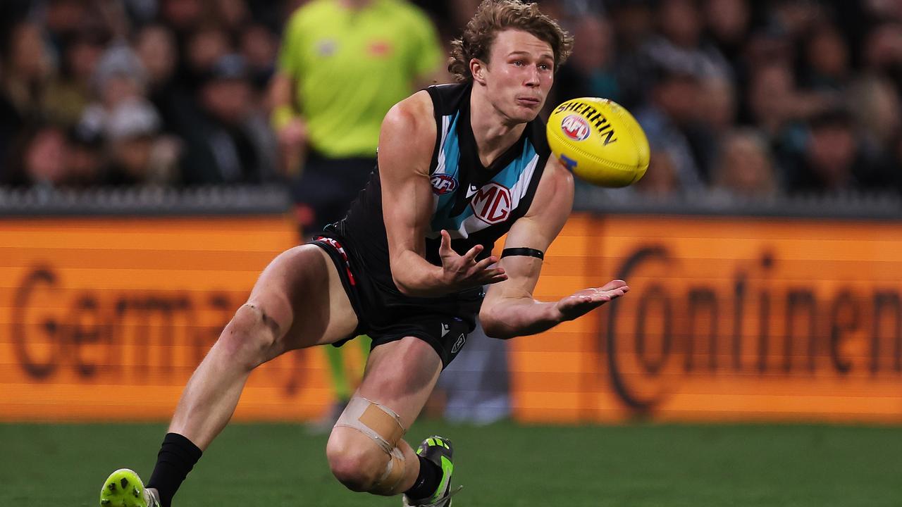 Afl Essendon Lock In Todd Goldstein And Chasing Port Adelaide Wingman Xavier Duursma Herald Sun