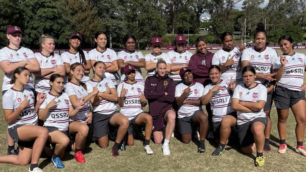 Fleur Ginn (second row fourth from the right) with last year’s Queensland Schoolgirls team.