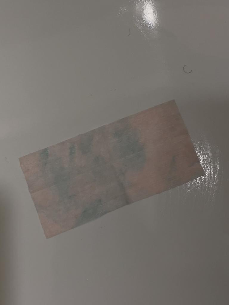 Blue residue indicates the presence of cocaine.