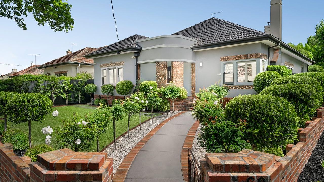 Melbourne Real Estate Auction Live Blog: Livestreams And Rolling ...