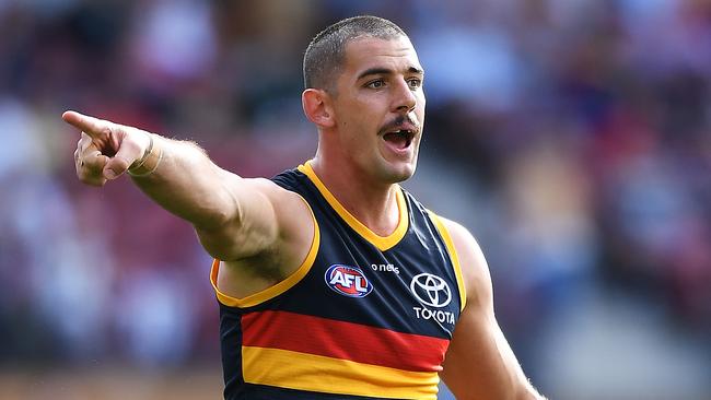 Taylor Walker looms as one of the Crows’ biggest weapons in Showdown 49. Picture: Mark Brake/Getty Images