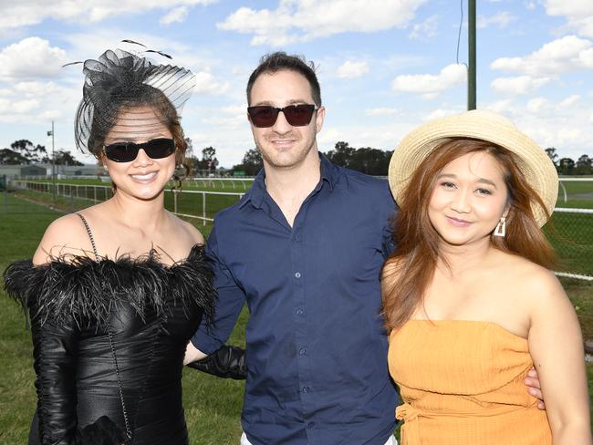 Bet365 Traralgon Cup Day, held at Traralgon Racecourse, Traralgon, Victoria, 1st December 2024: Gik Fleming, Gia Luca and Vaiplue Punikom. Picture: Andrew Batsch