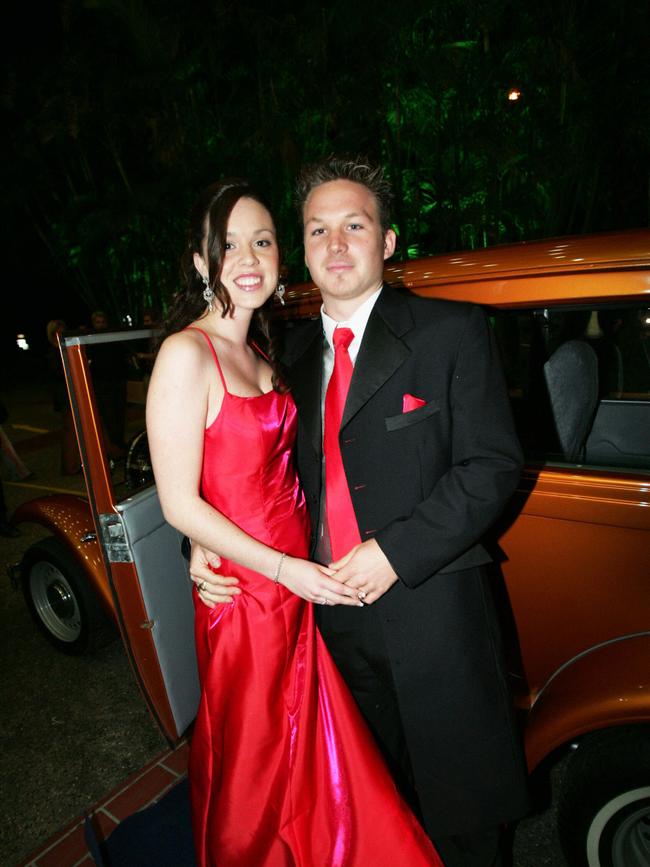 JUNE 06, 2004: Rachael Gallacher, 16 and Lucus Campbell, 18 from Hillcrest Christian College at the Crowne Plaza in Surfers Paradise for their school formal. PicMike/Batterham - socials