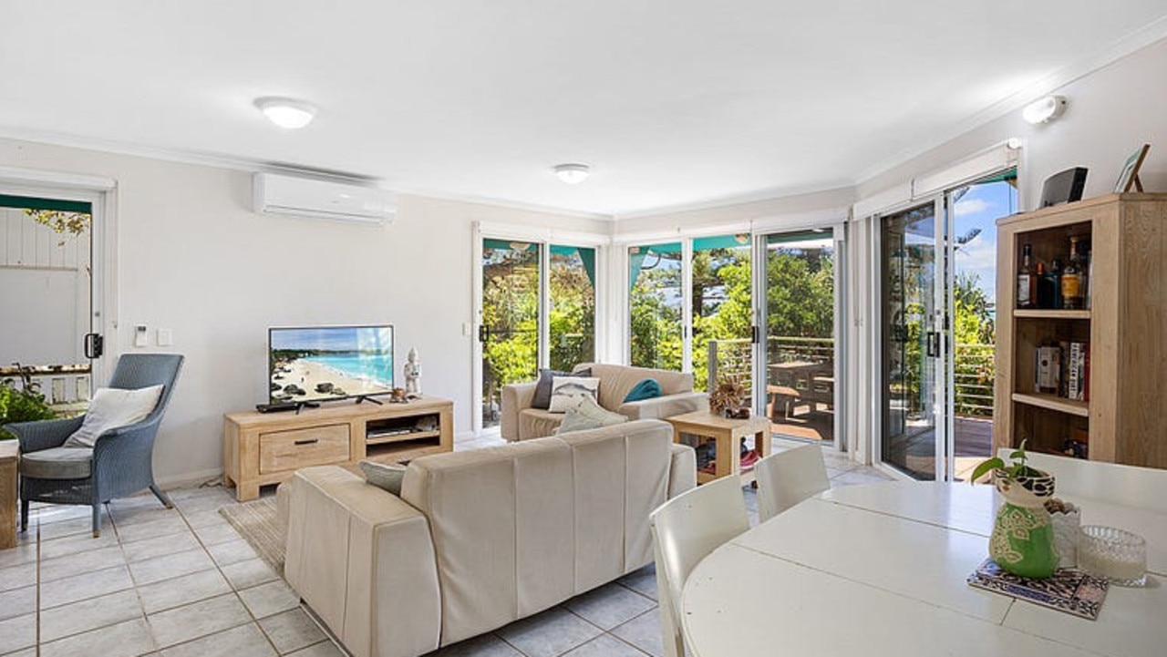 Tightly-held Dicky Beach house equals suburb price record | The Advertiser