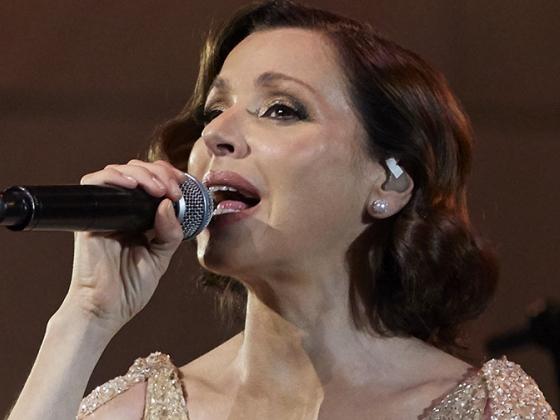 Tina Arena performs for MSOLive. Picture: Supplied/MSO/Laura Manariti