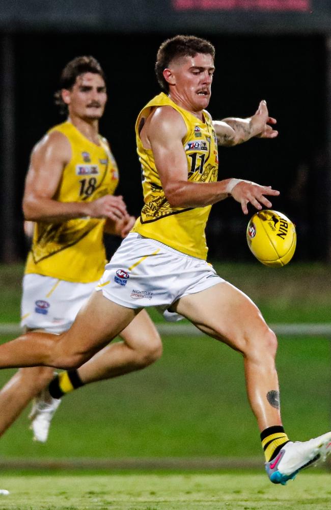 Sean Hunter playing for the Nightcliff Tigers in the 2024-25 NTFL season. Picture: Celina Whan / AFLNT Media