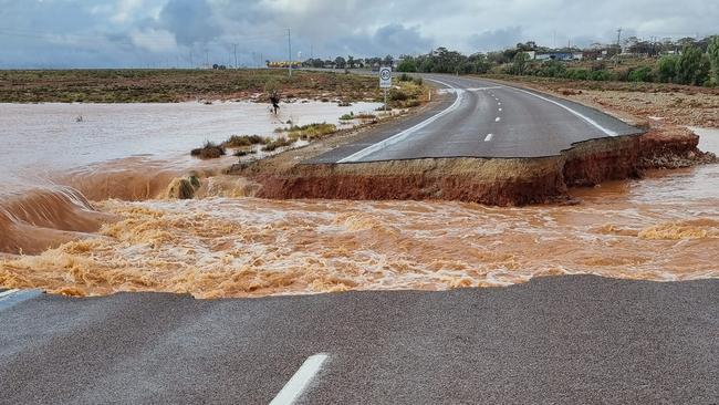 BEFORE: The road to Woomera and Roxby Downs after the rain on Saturday. Picture: Spud's Roadhouse, Pimba