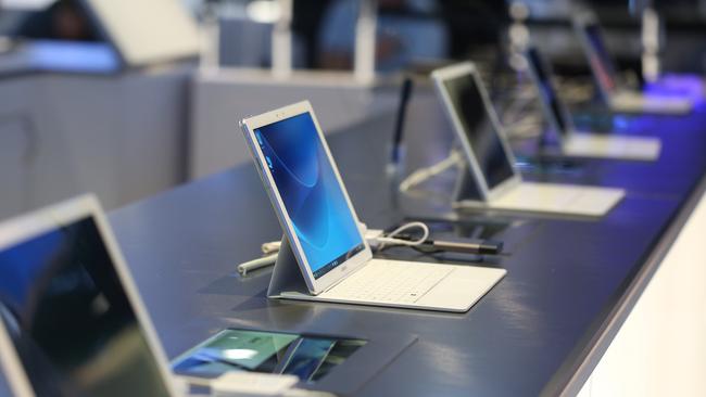 Samsung Australia teamed with Microsoft to create the Galaxy TabPro S two-in-one computer that it says will challenge the Apple iPad Pro in design.