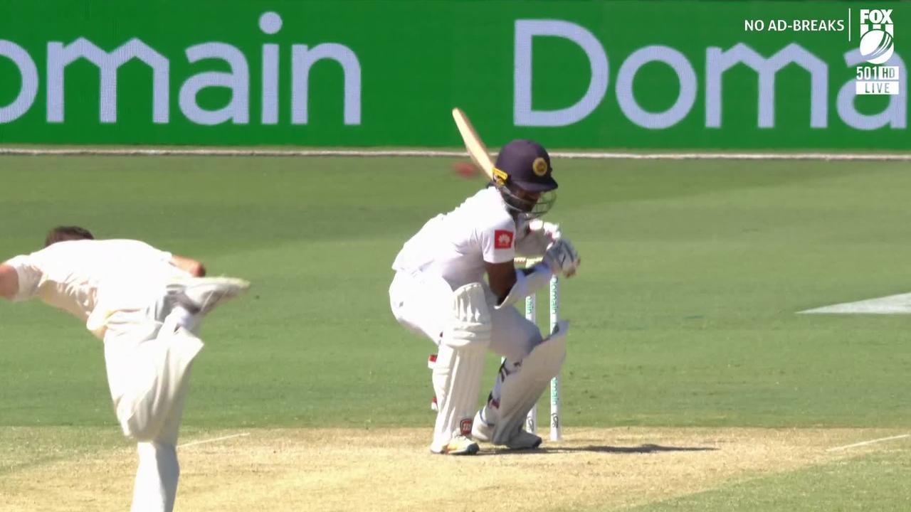 Kusal Perera has been forced to retire hurt in the second Test after a bouncer blow. 