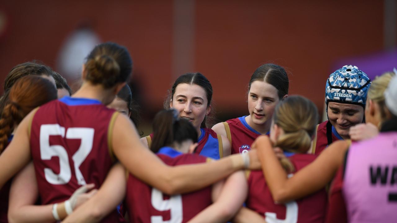 UQ QAFLW team. Picture: Highflyer Images.