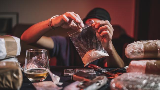 Police allege an Echuca father Mark Holderhead charged with trafficking meth has links to OMCG bikies.