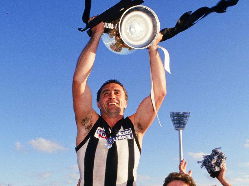 Collingwood great Tony Shaw says the Pies have bigger fish to fry before they consider Nathan Buckley’s future.