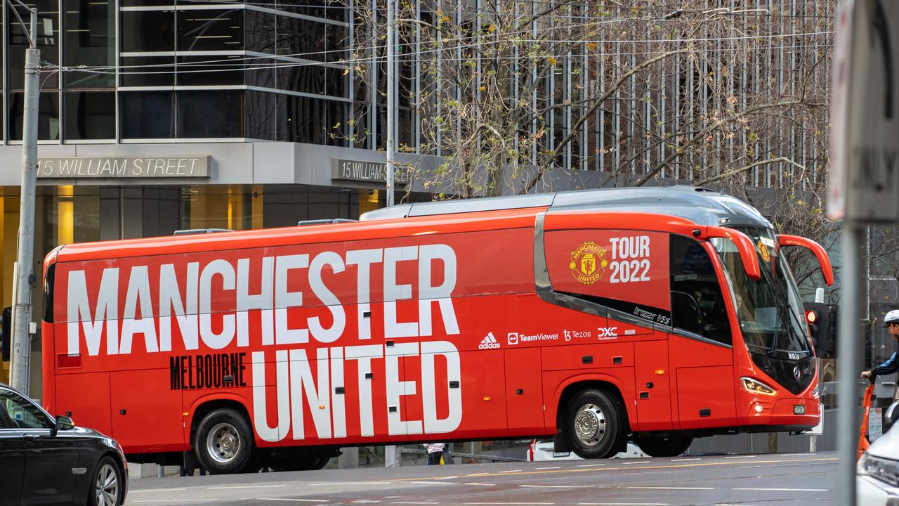 Manchester United arrives in Melbourne ahead of two match series at MCG