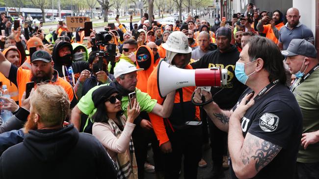 Construction workers protest against compulsory Covid vaccinations. Picture: David Crosling