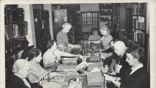 Binding books at Braille House in 1954, the year it moved to Annerley.