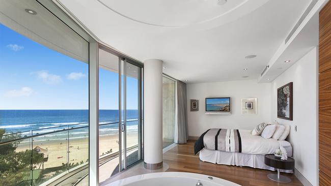 The views are to die for at 4/35 Northcliffe Terrace, Surfers Paradise. 