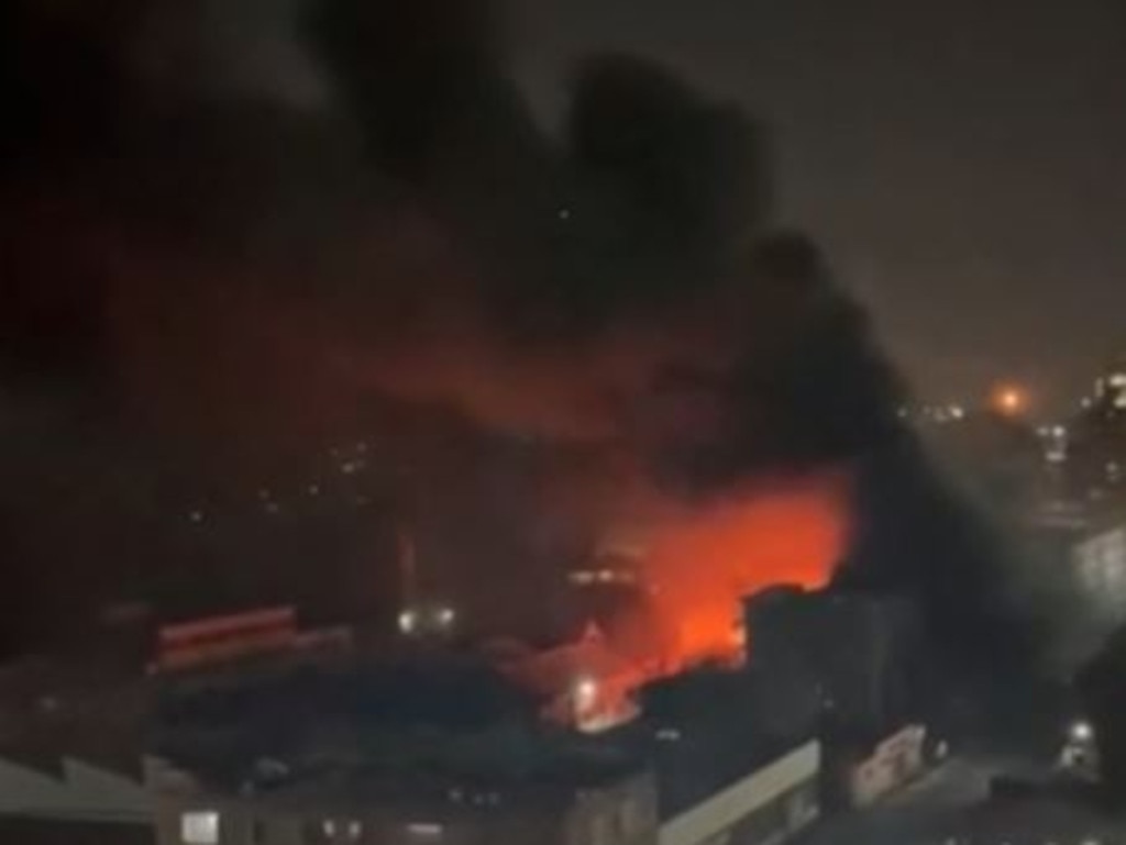 More than 70 people have died and more than 50 have been injured after a fire in South Africa's city of Johannesburg.