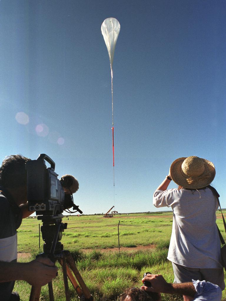 2001: The NASA high altitude balloon at Alice Springs developed a leak within hours of commencing round-the-world flight