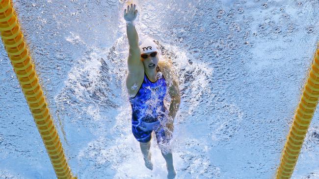 Katie Ledecky has beaten Ariarne Titmus to win the women’s 800m freestyle. Picture: Getty Images